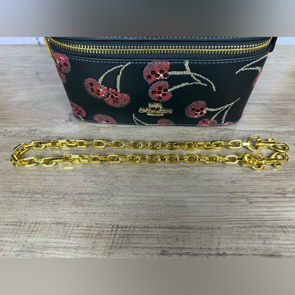 NWT Coach Black and Red Cosmetic Case With Cherry Print CDC13 styled set - Picture 11 of 13